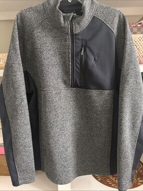 Spyder black and charcoal fleece quarter zip pullover! Size XXL.